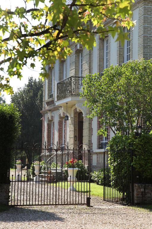 Manoir Le Mesnil Bed & Breakfast Saint-Martin-aux-Chartrains Екстериор снимка