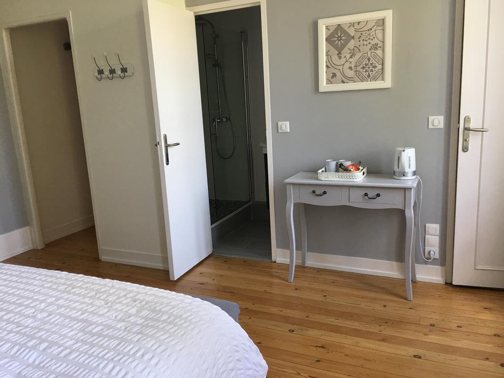 Manoir Le Mesnil Bed & Breakfast Saint-Martin-aux-Chartrains Екстериор снимка
