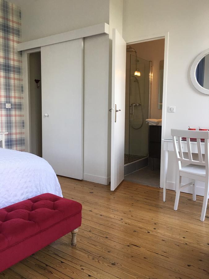 Manoir Le Mesnil Bed & Breakfast Saint-Martin-aux-Chartrains Екстериор снимка