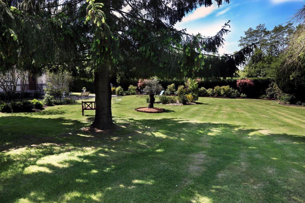 Manoir Le Mesnil Bed & Breakfast Saint-Martin-aux-Chartrains Екстериор снимка